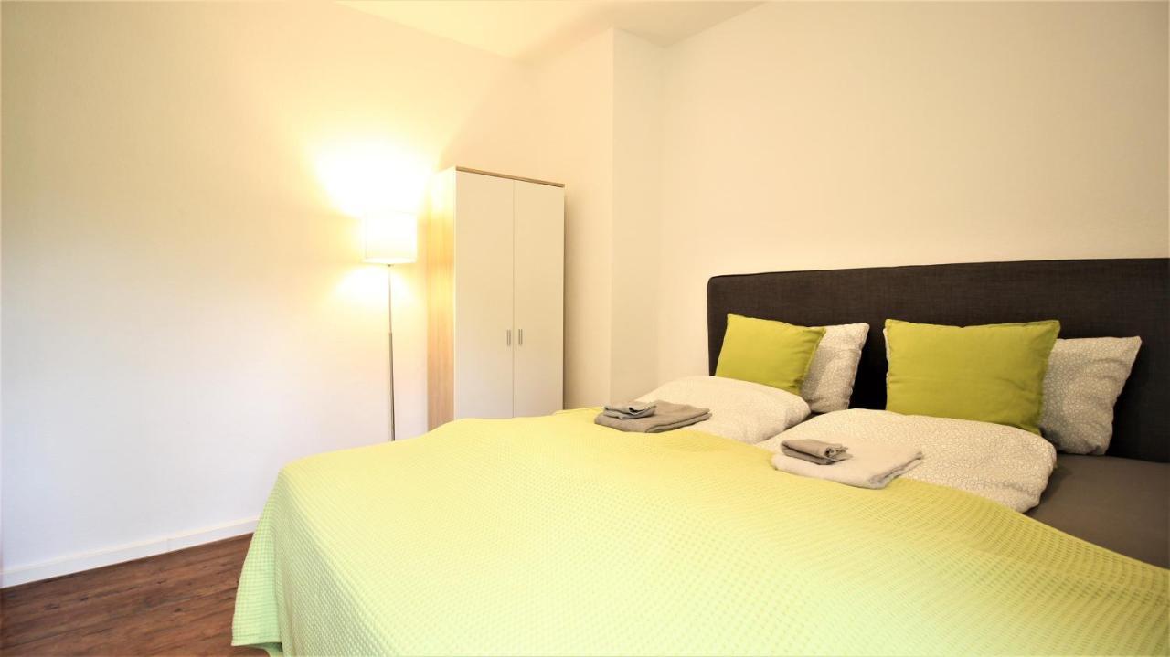 Zentral Wohnen - Inkl. Privatem Stellplatz Apartman Würzburg Kültér fotó